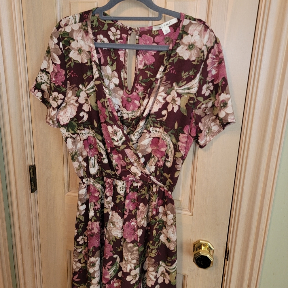 Miami Romper Misses sz L with long overlay like Dress Burgundy Floral - Picture 5 of 5